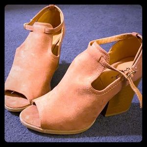 Charlotte Russe dusty rose Qupid heels